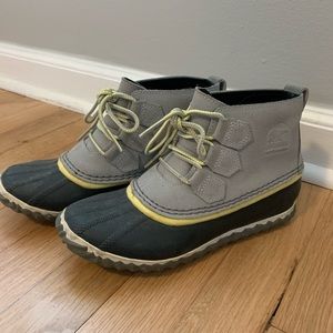 Size 6 Sorel out and about boots